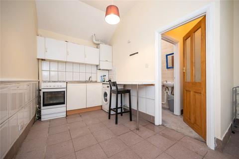 2 bedroom terraced house to rent, London Road, St. Albans, Hertfordshire