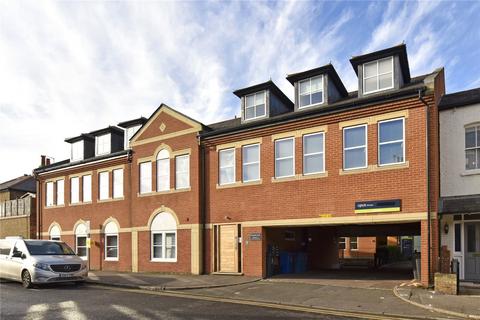 2 bedroom apartment to rent - Fountain Court, 28-32 Frances Road, Windsor, Berkshire, SL4