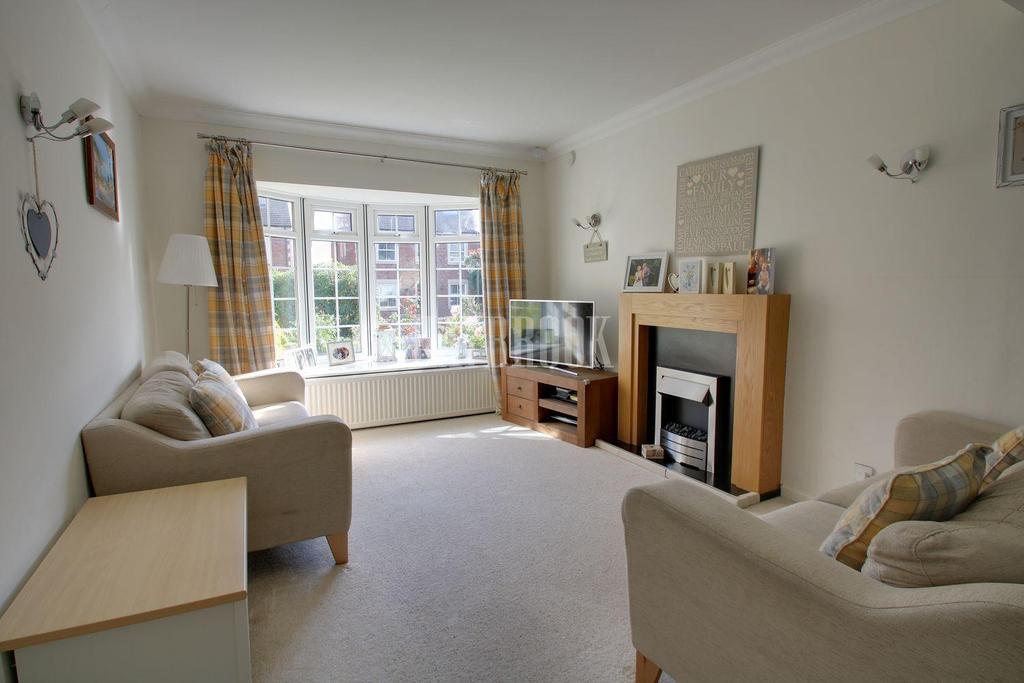 College Road, Spinkhill 5 bed detached house £310,000