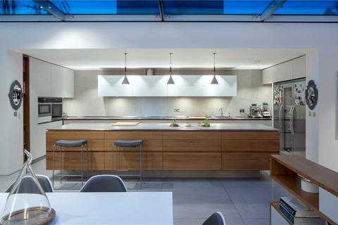 undefined, Belsize Park Gardens, London