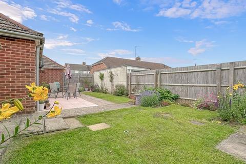 2 bedroom semi-detached bungalow for sale, 10 Lenton Road, Banbury