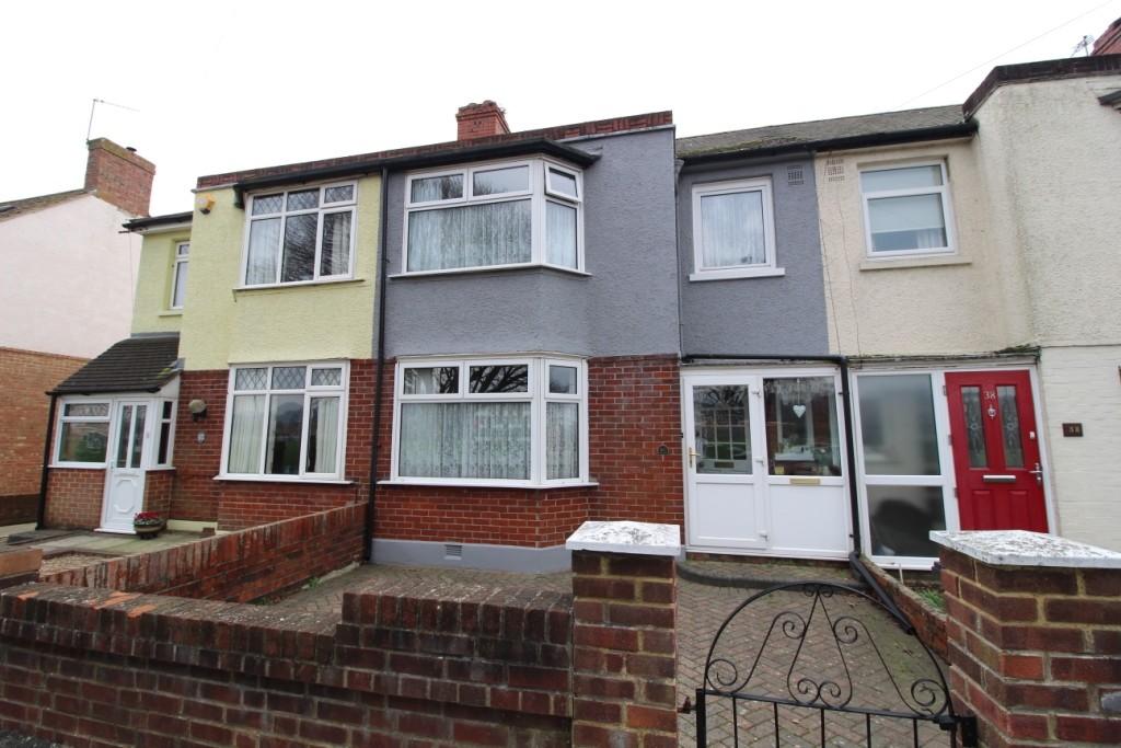 Grove Road, Drayton 3 bed terraced house £285,000