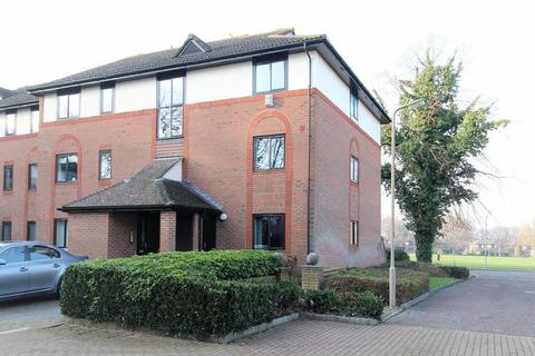 2 bedroom apartment to rent, Bradwell Green, Brentwood CM13