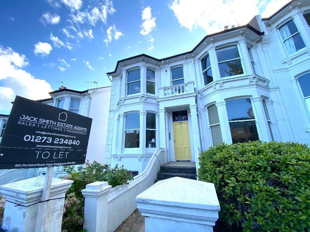 Beaconsfield Villas, Brighton, East Sussex, BN1 6HB 1 bed flat £895 pcm (£207 pw)
