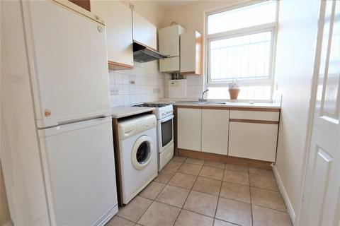 1 bedroom flat to rent, Balls Pond Road, Dalston N1