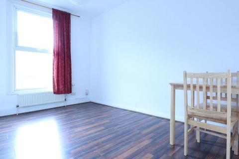 1 bedroom flat to rent, Balls Pond Road, Dalston N1