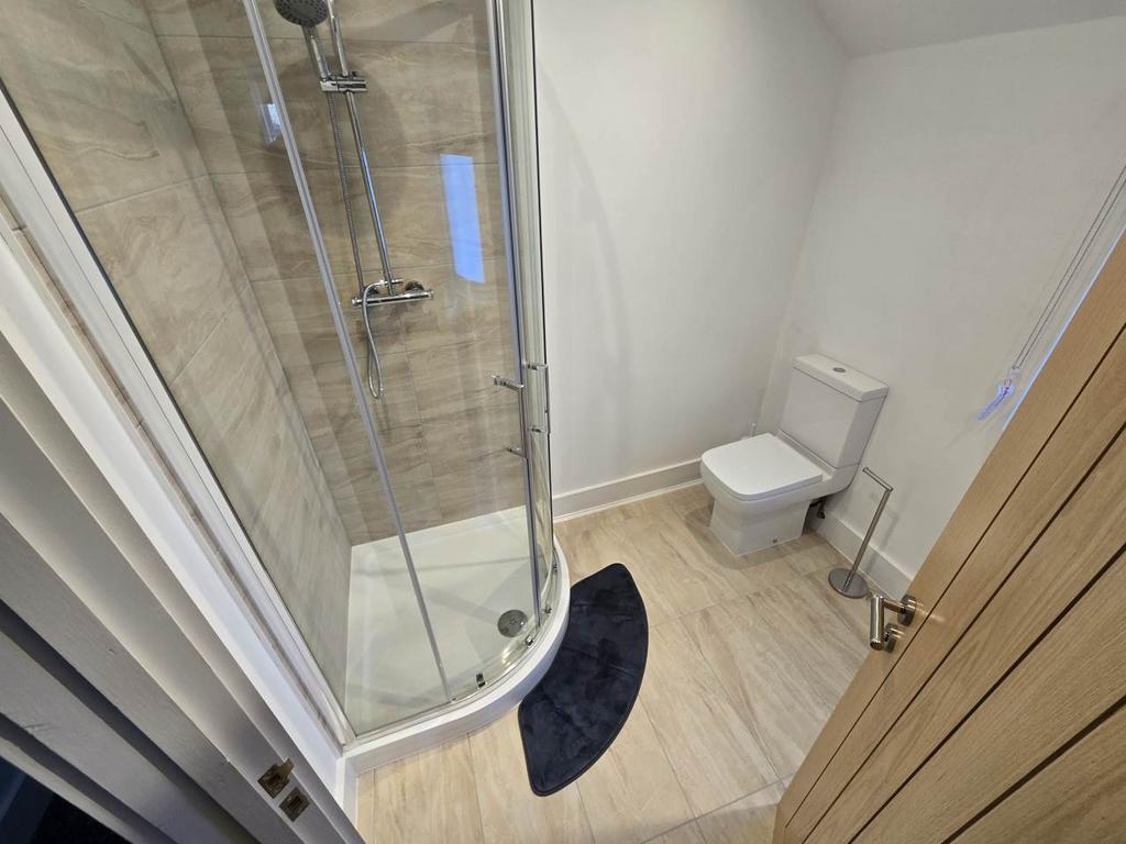 First floor shower r