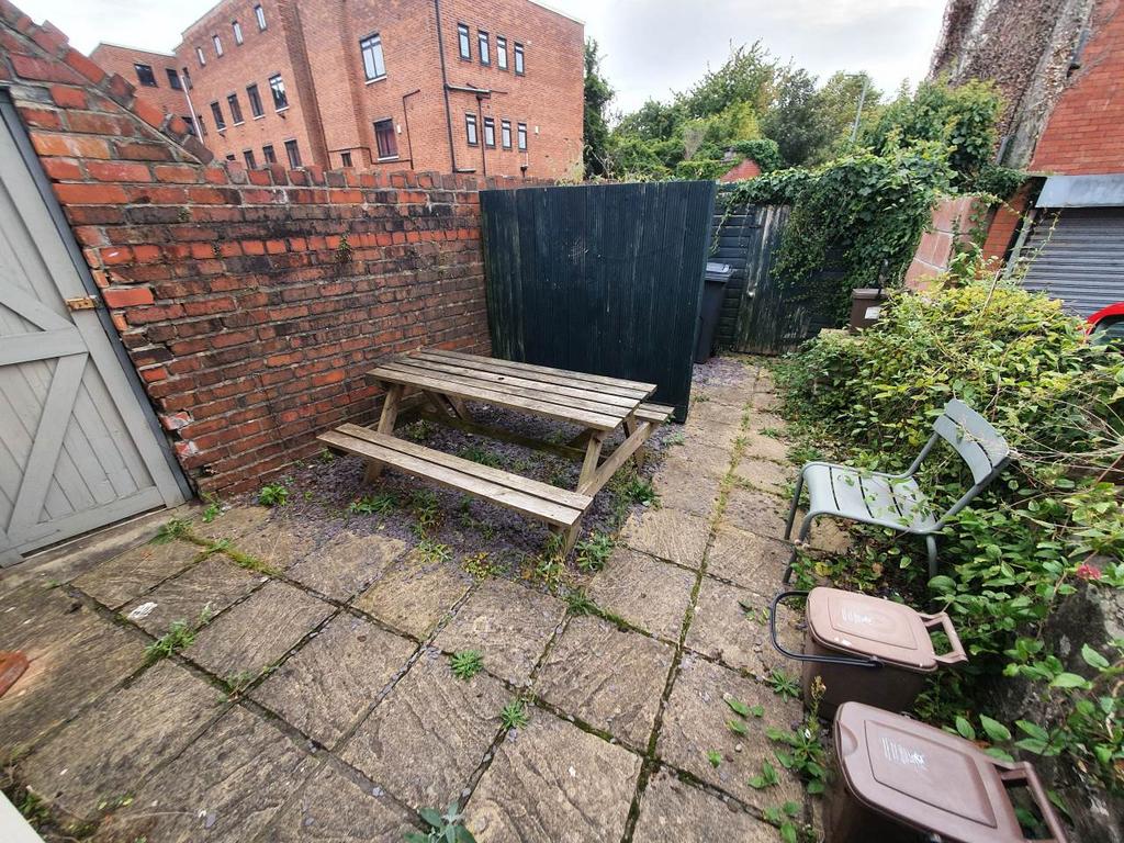 Rear garden (2)