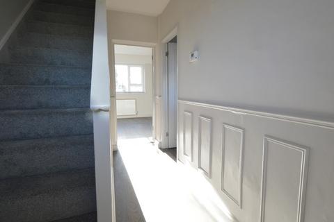 3 bedroom apartment to rent, Guyscliff Road, London, SE13
