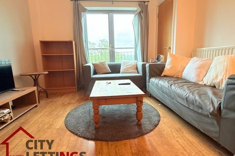 2 bedroom apartment to rent, Raleigh Street Nottingham NG7