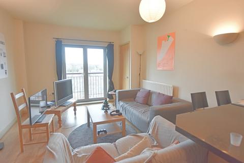 2 bedroom apartment to rent, Raleigh Street Nottingham NG7