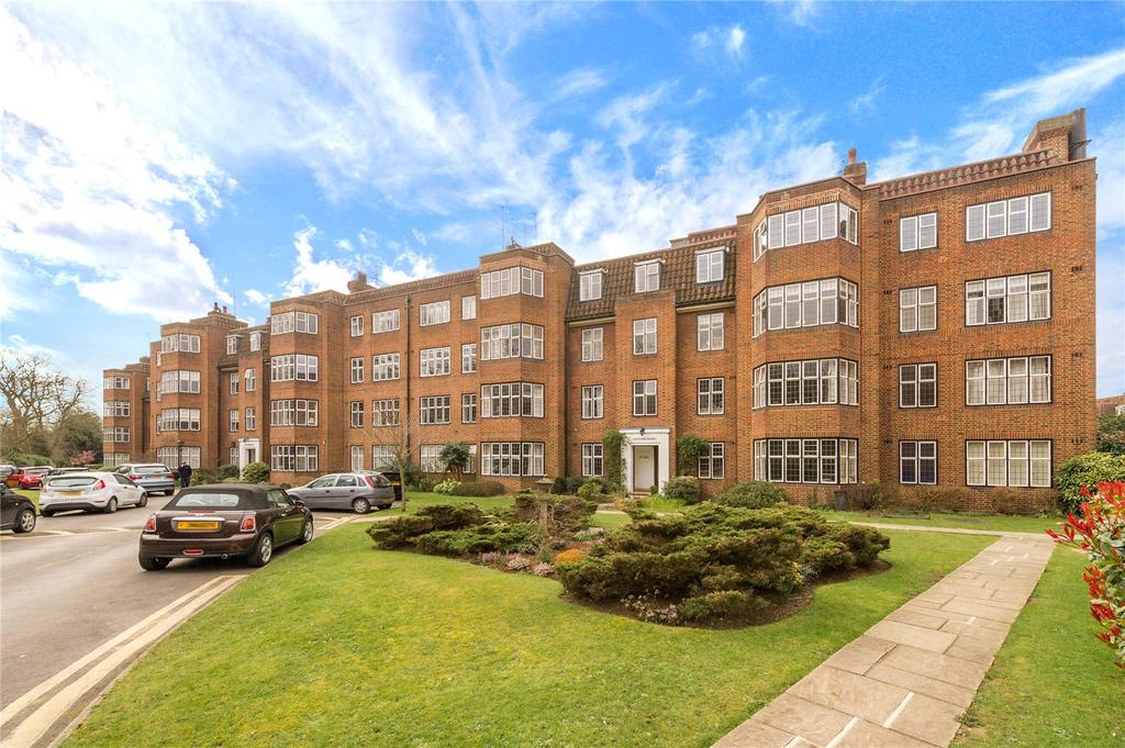 Norfolk House, Highlands Heath, Putney, London 2 bed flat £1,525 pcm