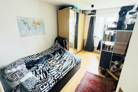 1 bedroom flat to rent, Chindit House, Burma Road, Newington Green, N16