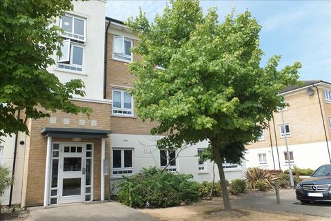 2 bedroom flat to rent, Sienna Court, Feltham, TW13