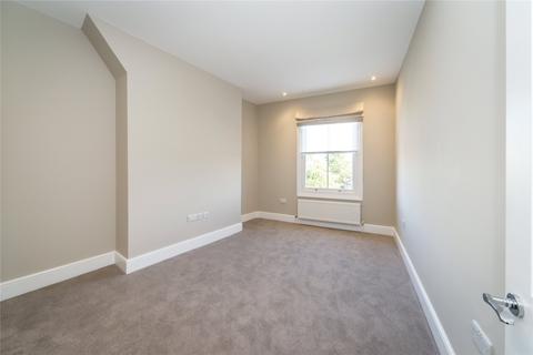 3 bedroom maisonette to rent, Mortlake Terrace, Kew, Richmond, Surrey, TW9