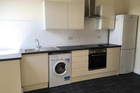 2 bedroom flat to rent - Poole Road, Poole BH12