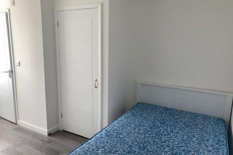 5 bedroom terraced house to rent - Langwood Close x5 brand new en-suite bedroom house availale sept 24