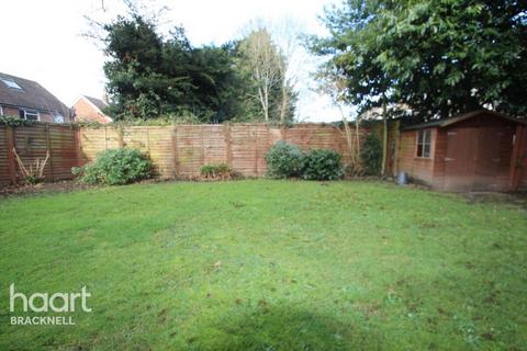 3 bedroom detached house to rent, Herons Way, Wokingham