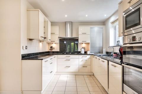 2 bedroom apartment for sale, Wakeling Court, 85 Foxley Lane Purley