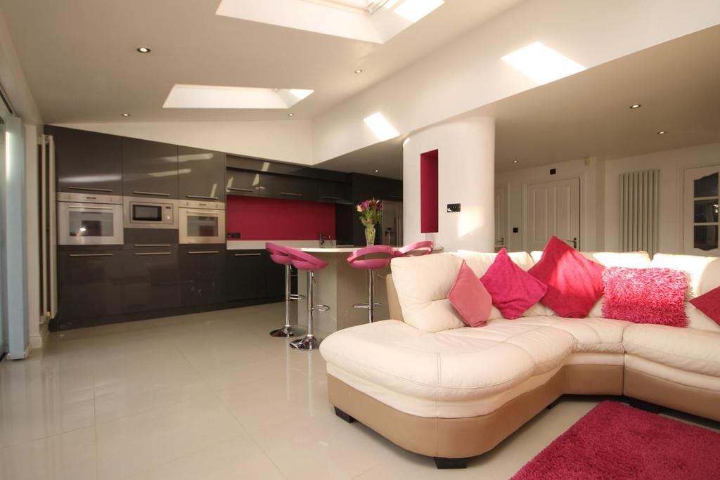 Hayfield Close, Eden Park, Hartlepool 4 bed detached house £210,000
