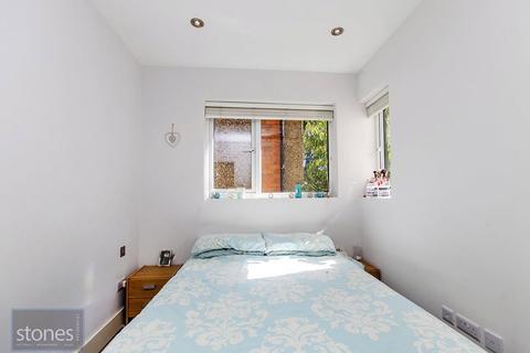 1 bedroom apartment to rent, Holden Road, Woodside Park, London, N12