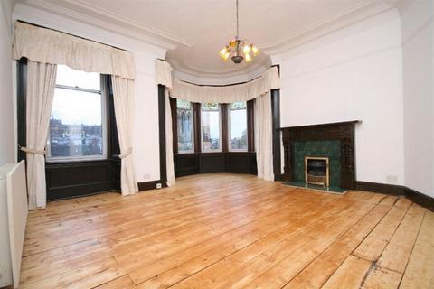 3 bedroom flat to rent, Partickhill Road, Partickhill, Glasgow, G11