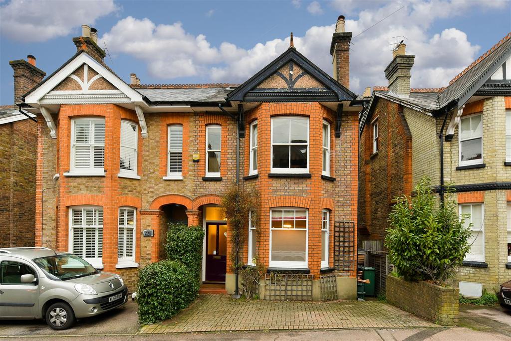 Lynwood Road, Redhill 4 bed semidetached house £575,000