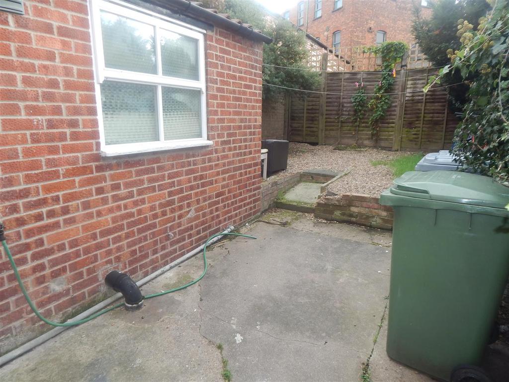 Pelham Street, Newark 1 bed in a house share £520 pcm (£120 pw)