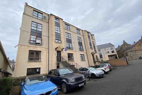 2 bedroom flat to rent, Rodney Place, Canonmills, Edinburgh, EH7