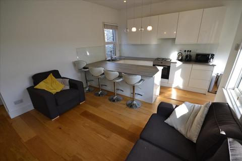 3 bedroom flat to rent, Chapter Road, London, NW2