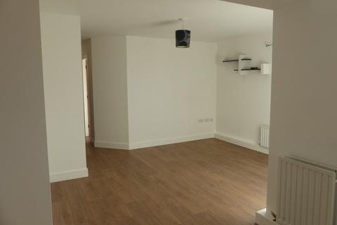 2 bedroom flat to rent, Moore Building, Woodlands Village,Manygates Lane, Wakefield, West Yorkshire, WF1