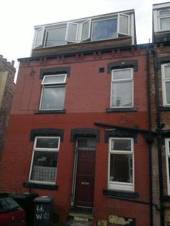 3 bedroom house to rent, 24 Kelsall Road Hyde Park Leeds West Yorkshire