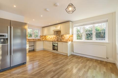 3 bedroom detached house to rent, Back Lane, Godden Green, Sevenoaks, Kent