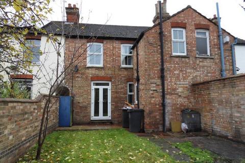 3 bedroom terraced house to rent, York Street, Castle Road Area