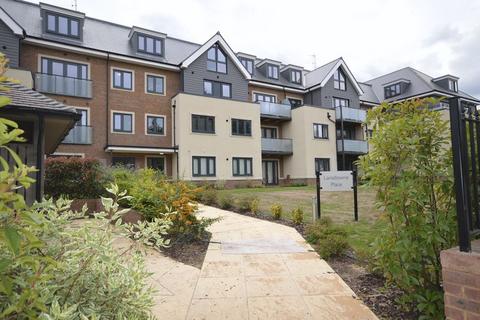 2 bedroom apartment to rent, Lansdowne Place, Taplow SL6