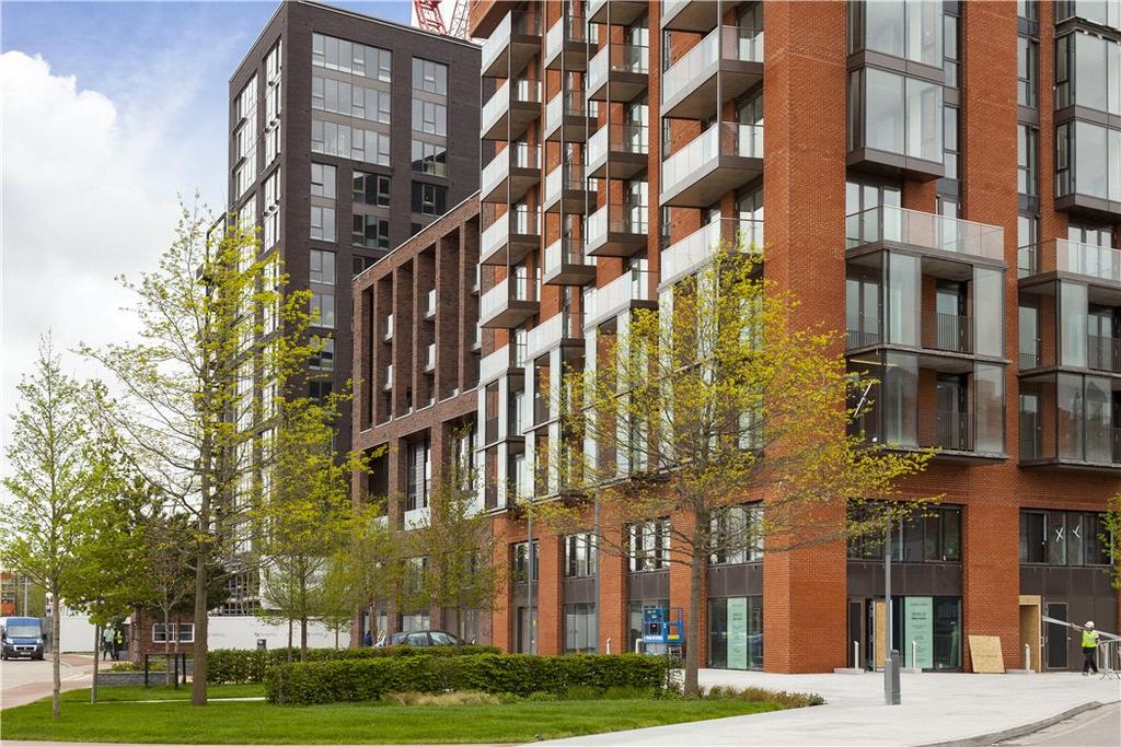 Embassy Gardens Nine Elms Sw8 | Fasci Garden