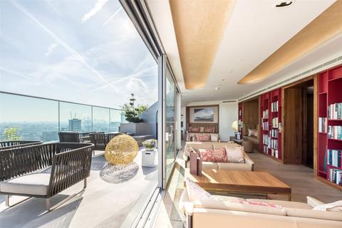 undefined, City Road, London, EC1V