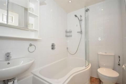 2 bedroom apartment to rent, Staines-upon-Thames,  Surrey,  TW18