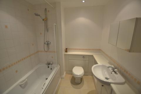 2 bedroom apartment to rent, Blackbird Road, Leicester LE4