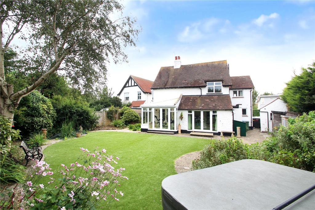 AngmeringOnSea, East Preston, West Sussex 4 bed detached house £625,000
