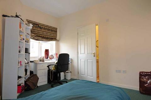 2 bedroom apartment to rent, Fleming Way St Leonards Exeter Devon
