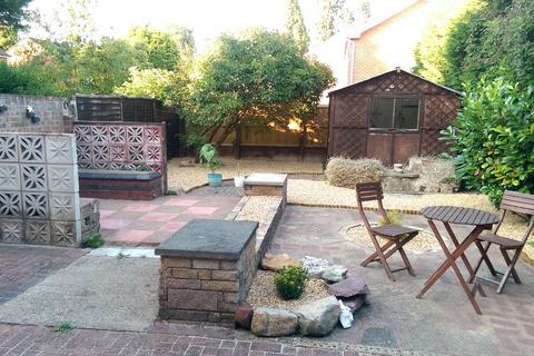 4 bedroom terraced house to rent, Humber Road, Beeston, Nottingham