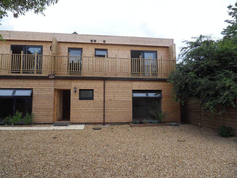 Weldon Road, Corby 2 bed terraced house £695 pcm (£160 pw)