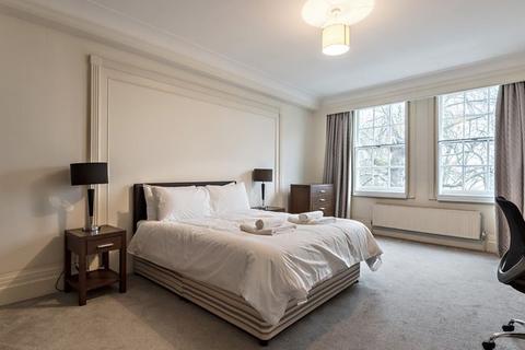 6 bedroom apartment to rent, Strathmore Court, St John's Wood