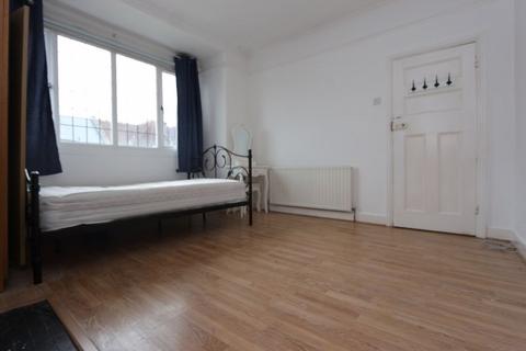 2 bedroom flat to rent, Woodside Road, Wood Green N22