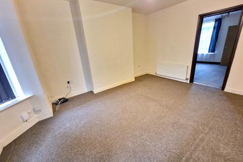 1 bedroom flat to rent, Flat 1, 12 Lockwood Road, DN1