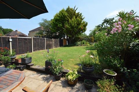 4 bedroom semi-detached house for sale, Woodberry Avenue, North Harrow