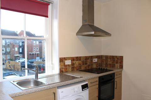 2 bedroom apartment to rent, High Street, Ingatestone, Essex, CM49DW