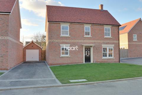 4 bedroom detached house for sale, Kirby Grange, FRINTON-ON-SEA