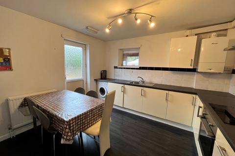 5 bedroom semi-detached house to rent, Barcombe Road, Lewes Road